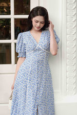 Đầm xòe hoa nhí màu xanh cổ V