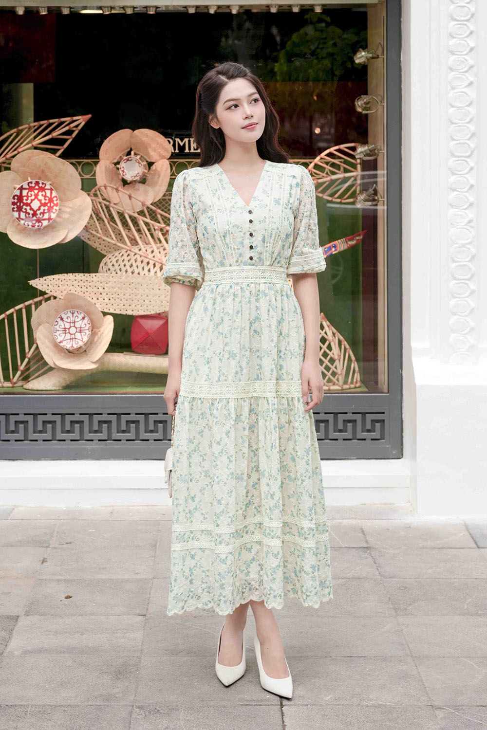 Đầm xô thêu hoa nhí dáng xòe dài