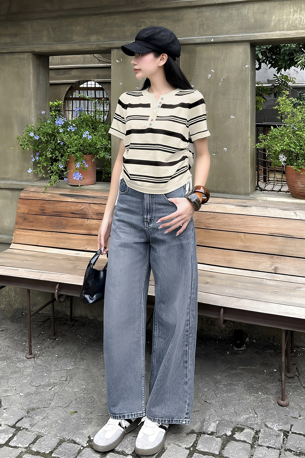 Áo len dệt kim sọc đen phối dây rút