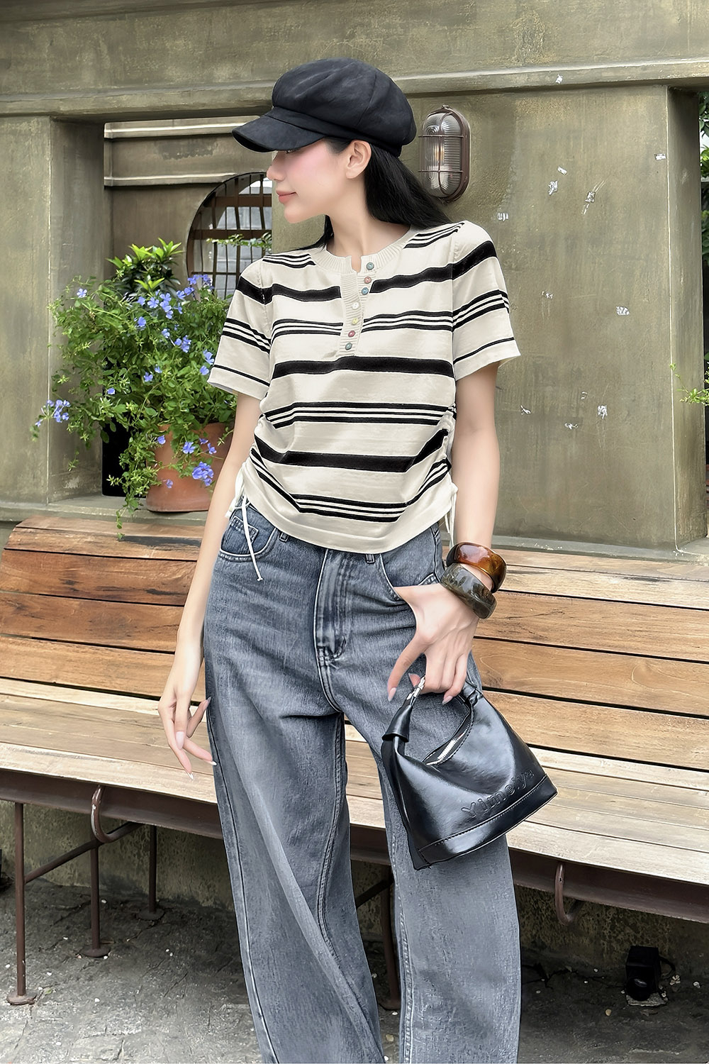 Áo len dệt kim sọc đen phối dây rút