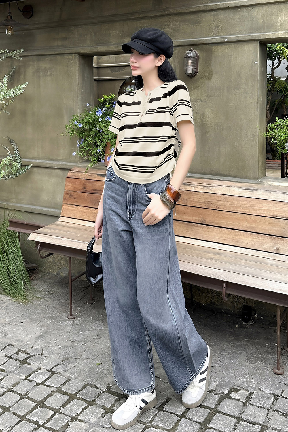 Áo len dệt kim sọc đen phối dây rút