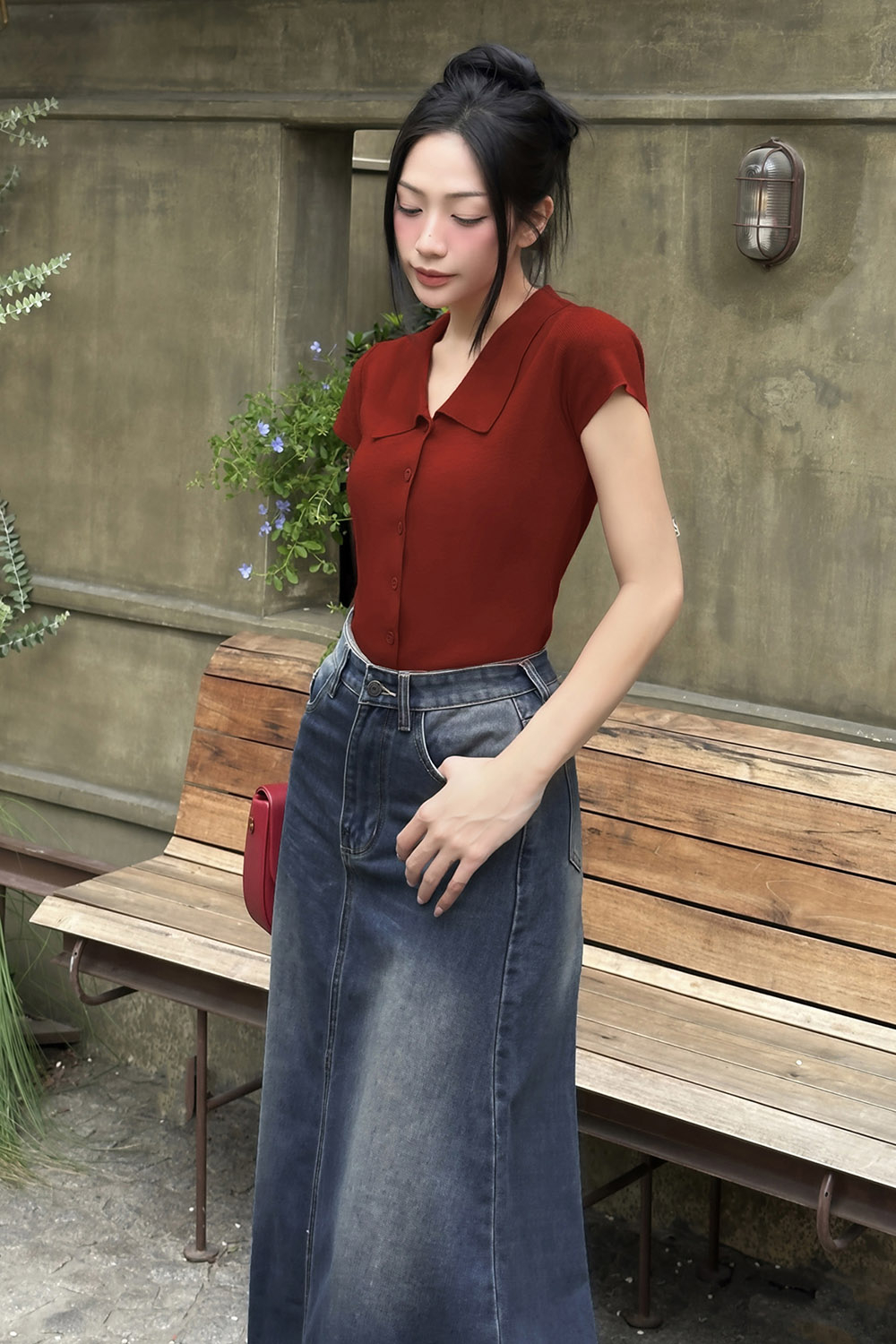 Áo len dệt kim tay chờm màu đỏ