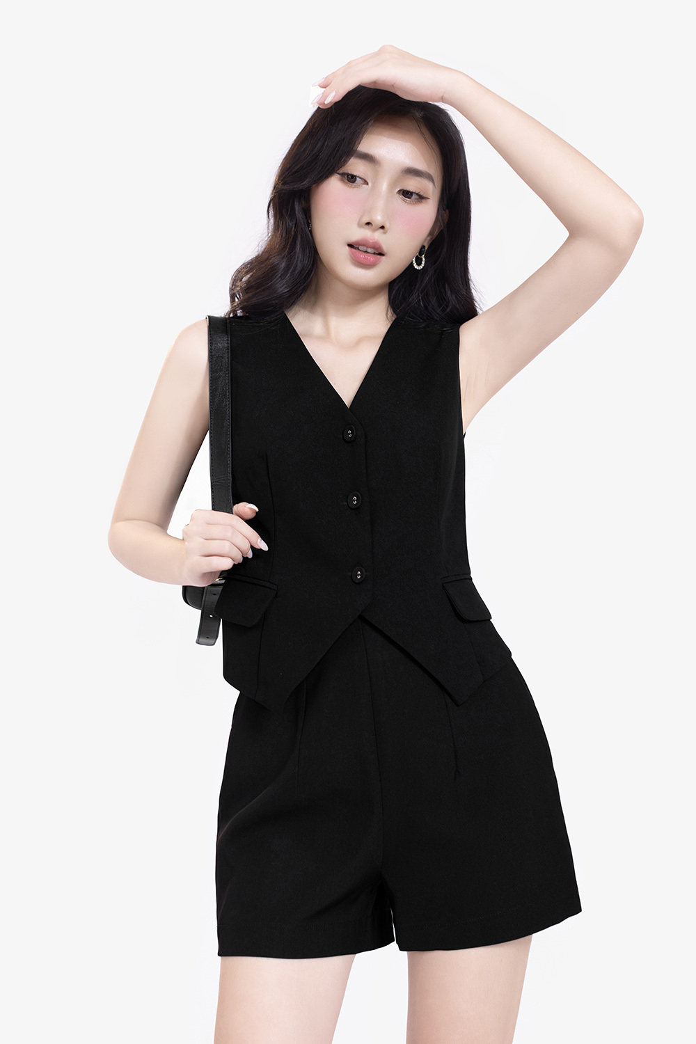 Áo gile nữ màu đen phối túi đắp