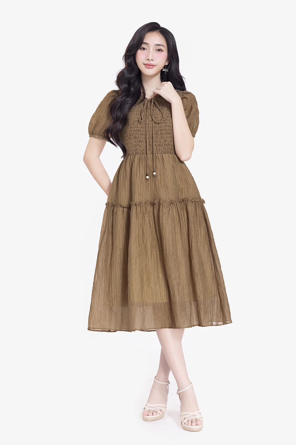 Đầm tơ dáng xòe màu nâu nhún ngực