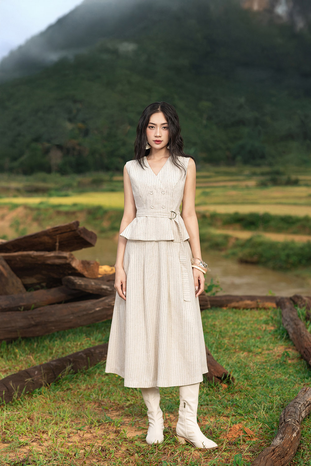 Áo gile nữ kẻ sọc phối thắt lưng