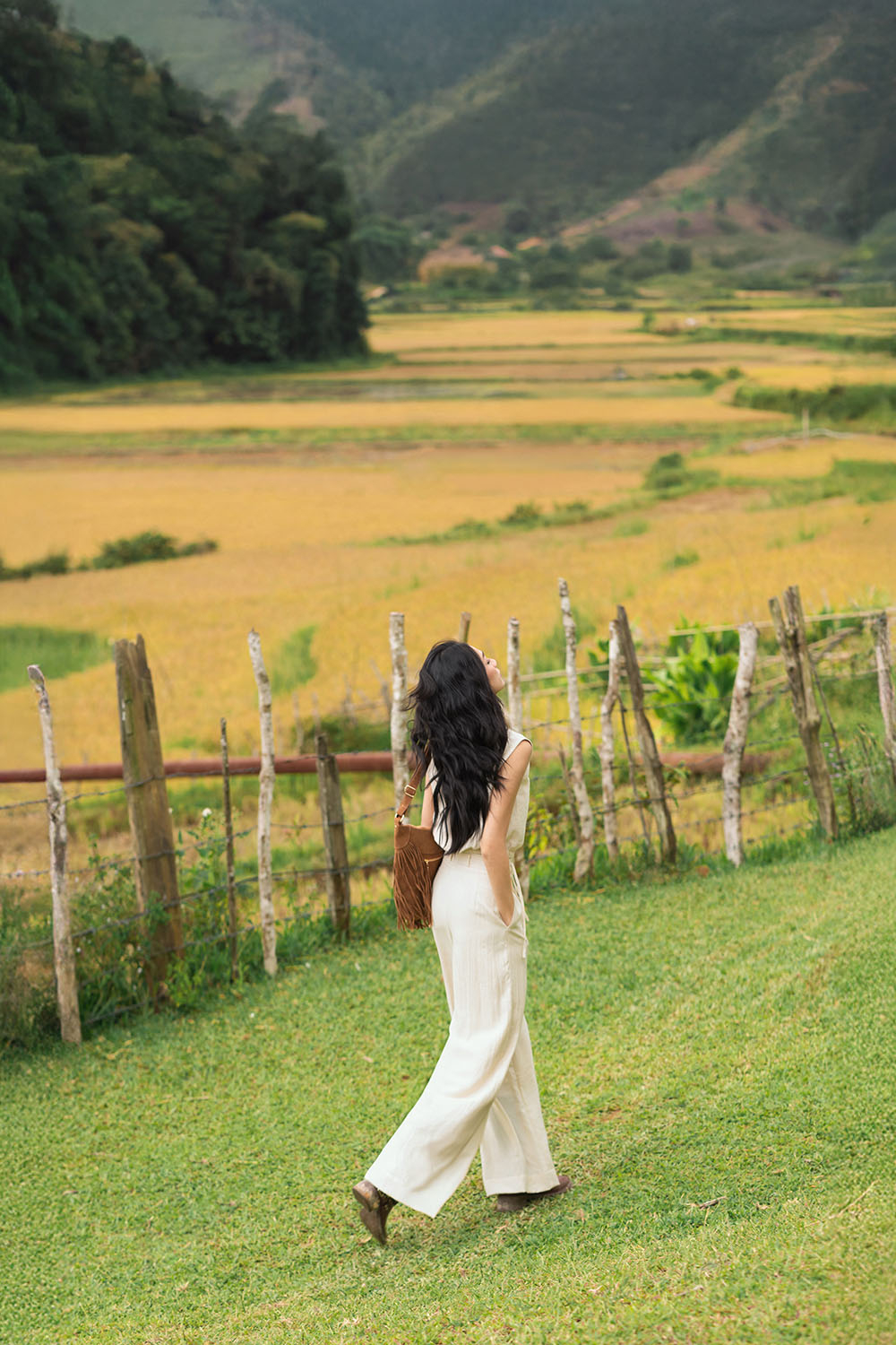 Quần suông ống rộng đai phối dây thắt nơ