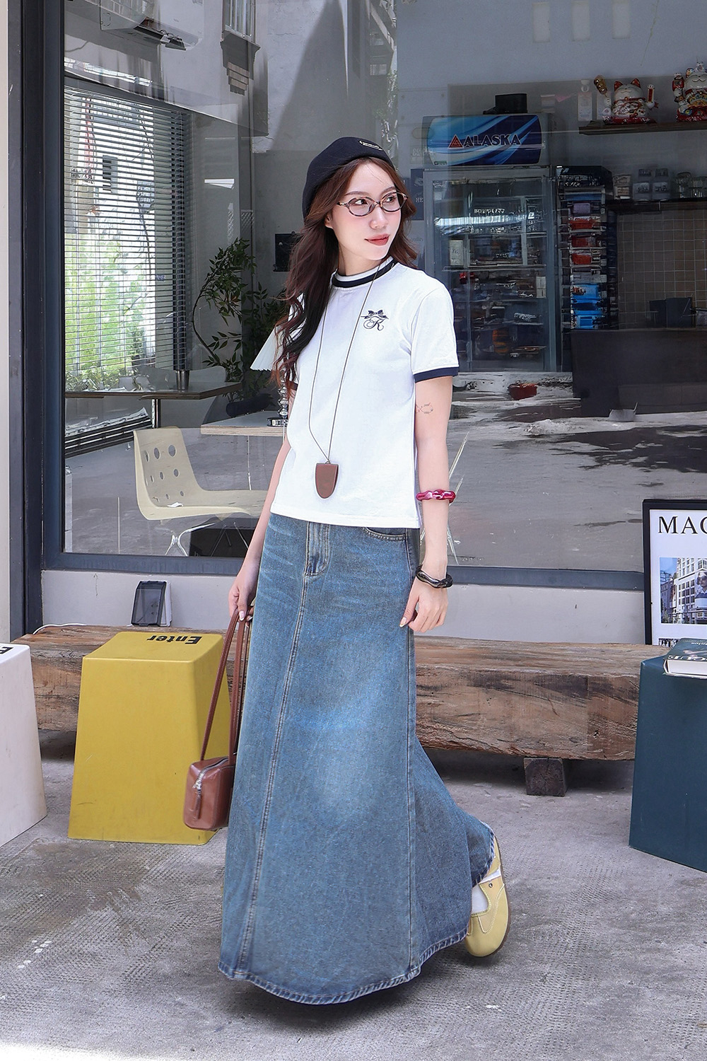 Chân váy jeans dáng dài chữ A xòe