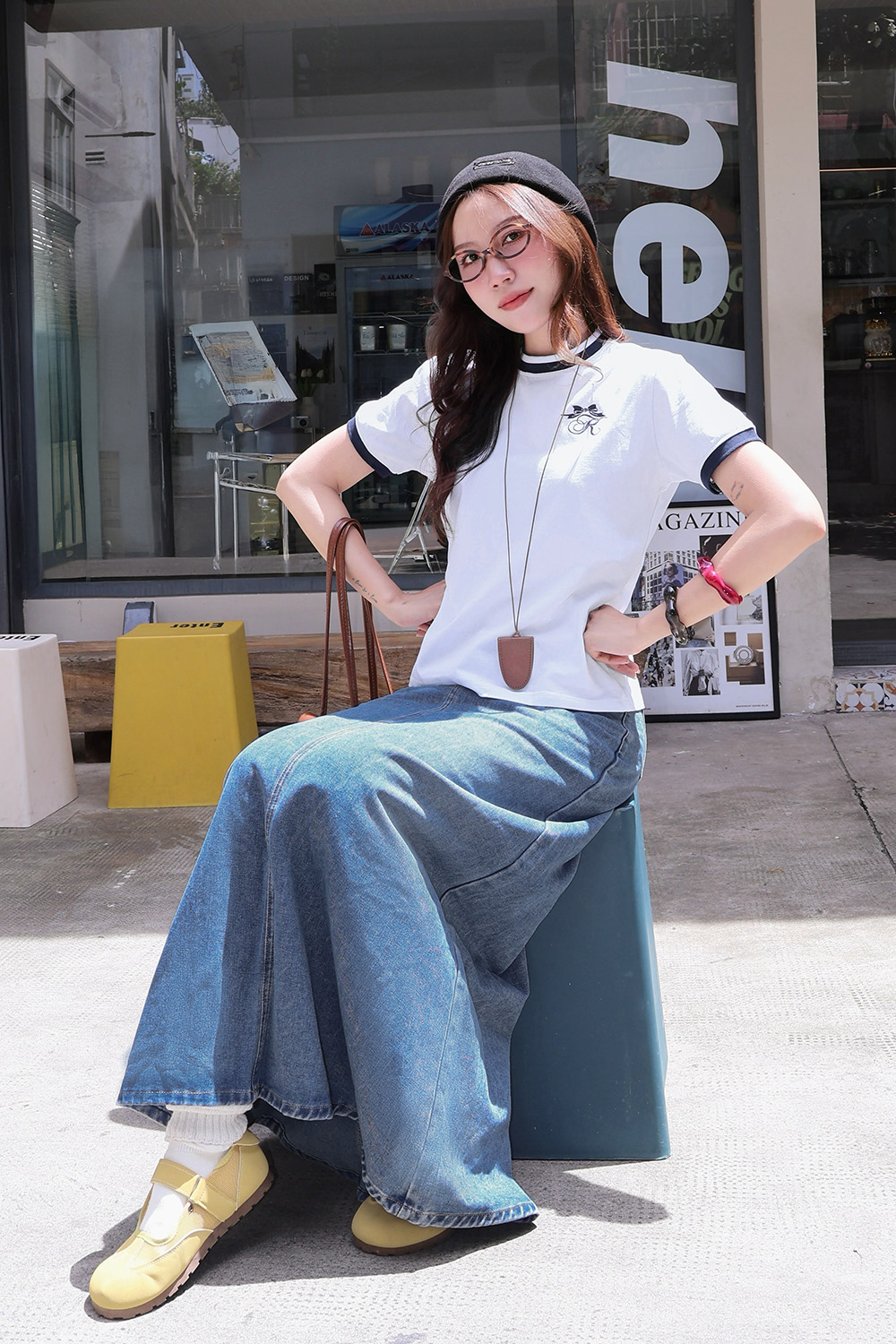 Chân váy jeans dáng dài chữ A xòe