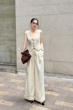 Áo gile nữ màu be phối túi