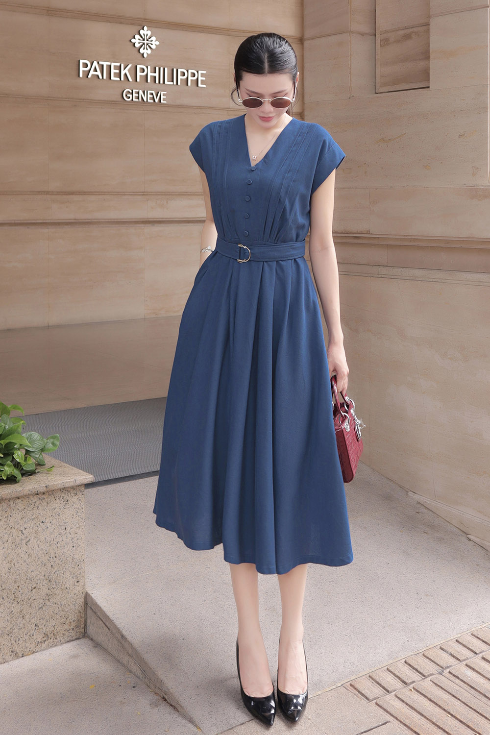 Đầm xòe công sở cổ V kèm thắt lưng