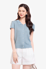 Áo len dệt kim màu xanh phối nút