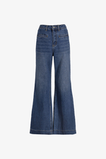 Quần jeans ống suông loe nhẹ