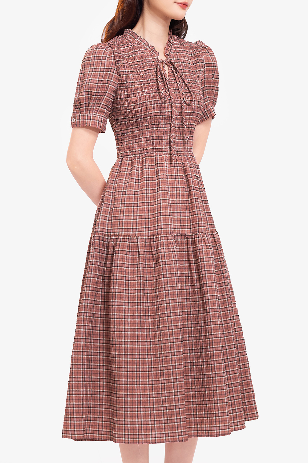 Đầm caro dáng xòe cổ phối nơ