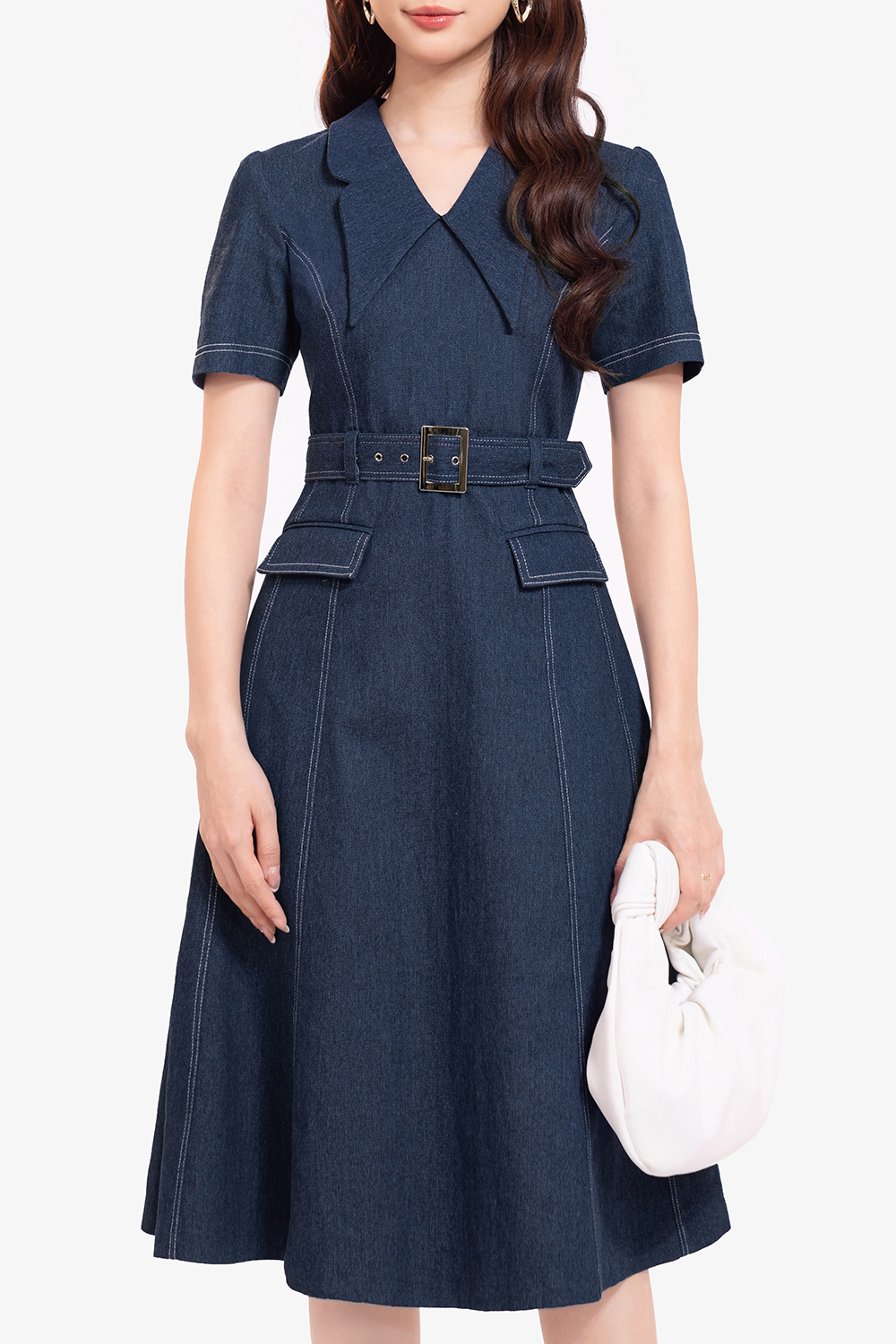 Đầm denim dáng xòe kèm thắt lưng