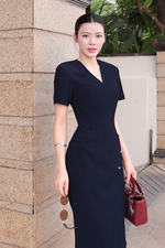 Đầm công sở chữ A vạt xéo cổ V