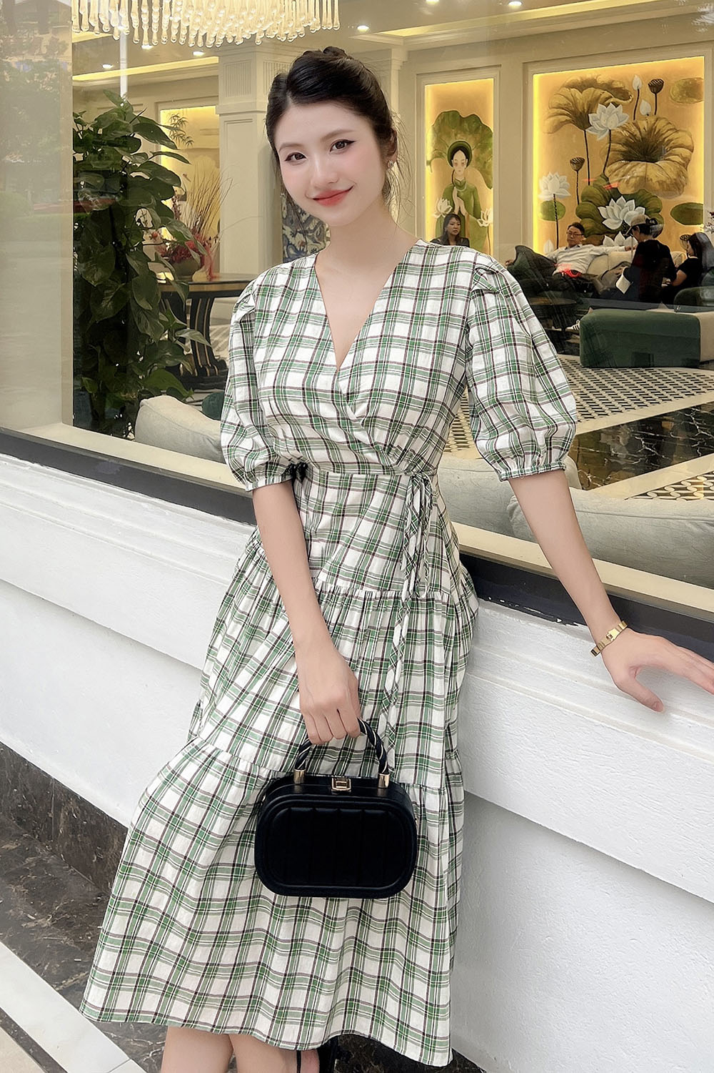 Đầm xòe nhiều tầng họa tiết caro