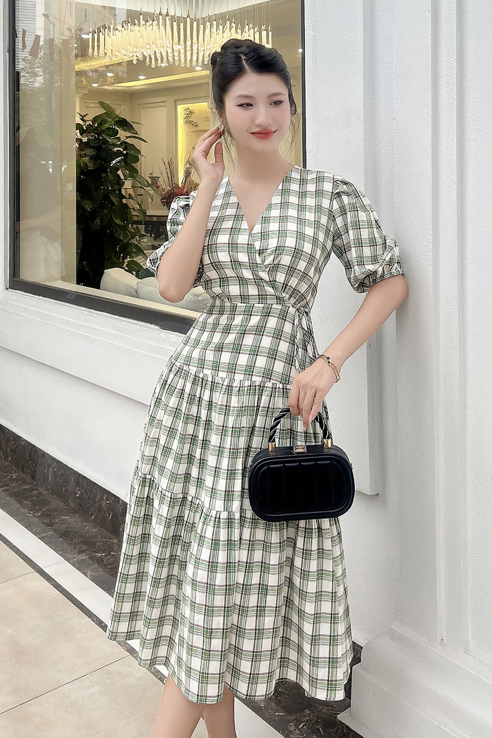 Đầm xòe nhiều tầng họa tiết caro