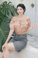Áo trễ vai dáng croptop hoa nhí