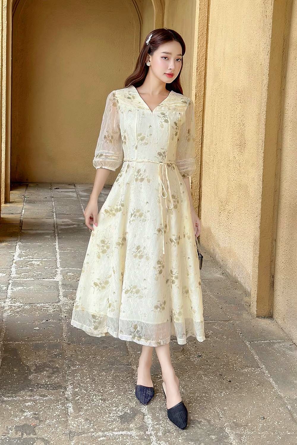 Đầm voan hoa dáng xòe eo phối nơ