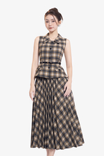Áo kiểu peplum họa tiết caro phối nút