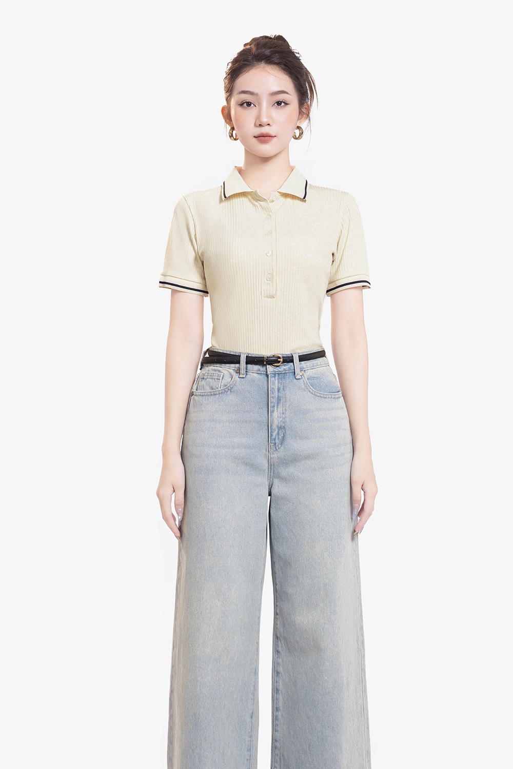 Áo thun polo nữ màu kem phối viền