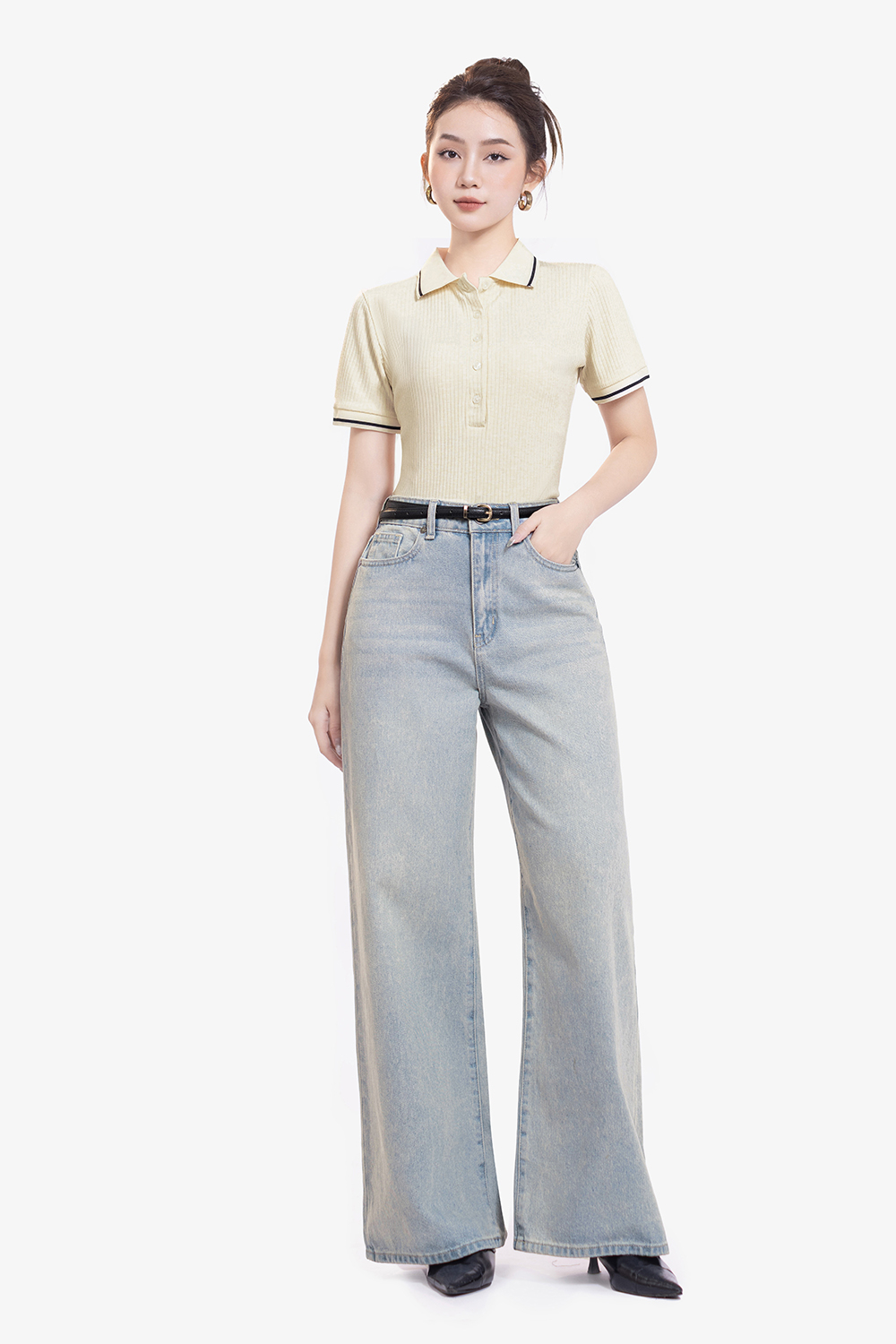 Áo thun polo nữ màu kem phối viền