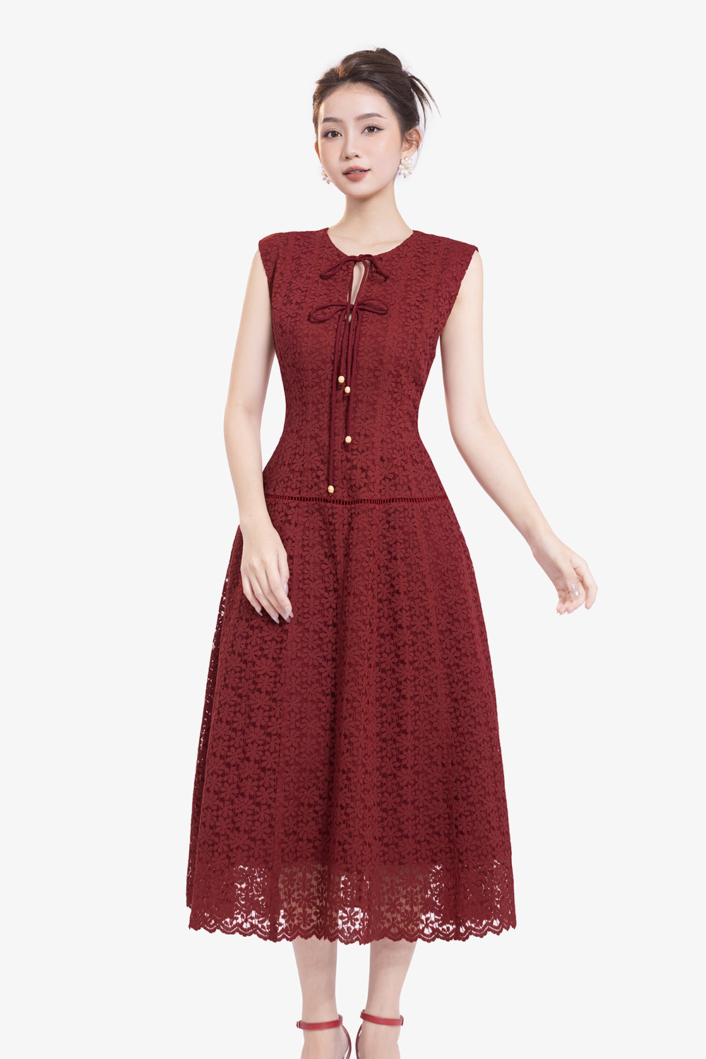 Đầm ren đỏ dáng xòe sát nách