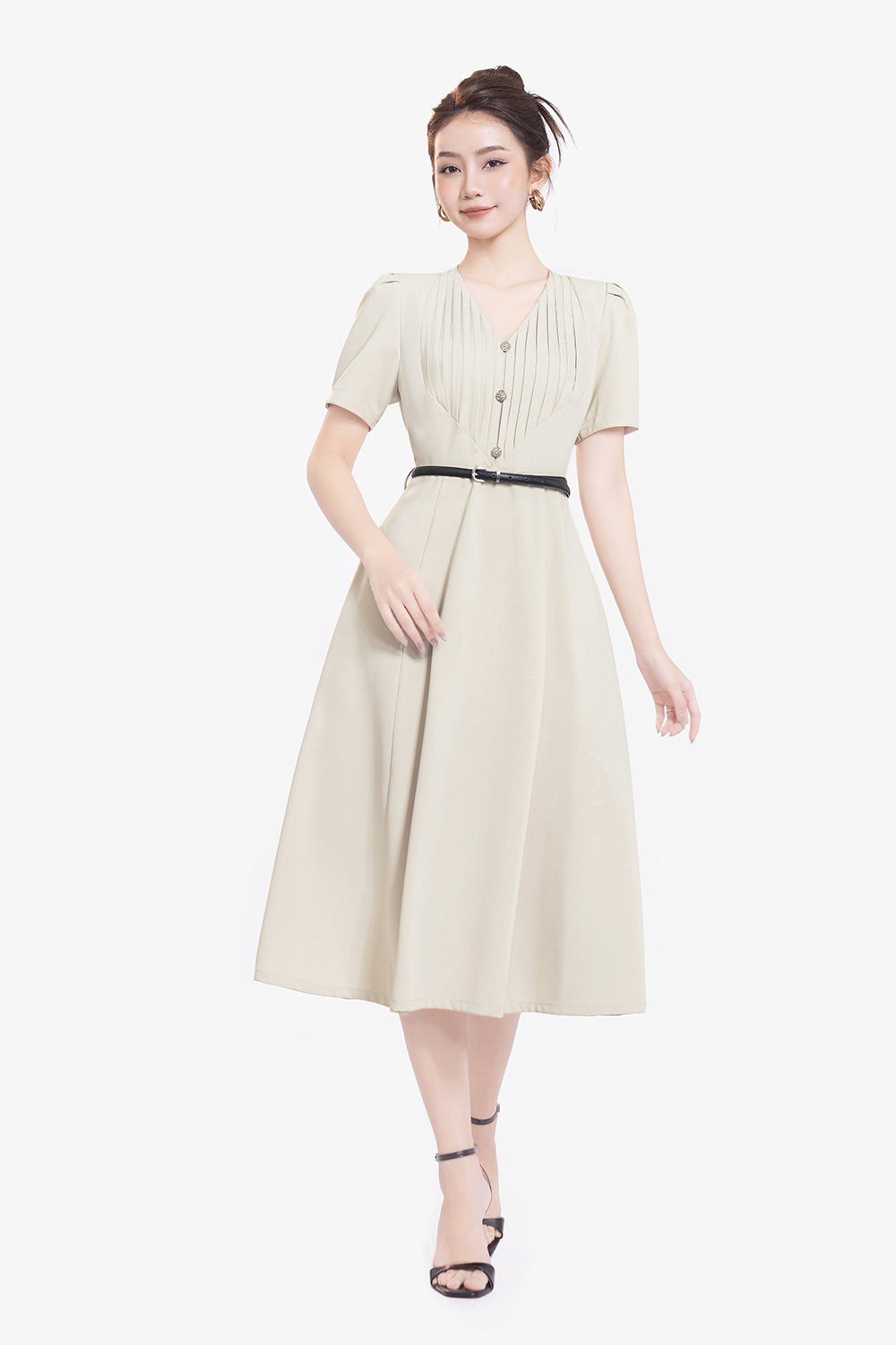 Đầm xòe công sở cổ V phối nút