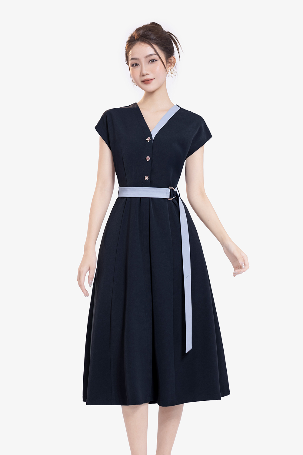 Đầm xòe công sở cổ V tay chờm phối màu