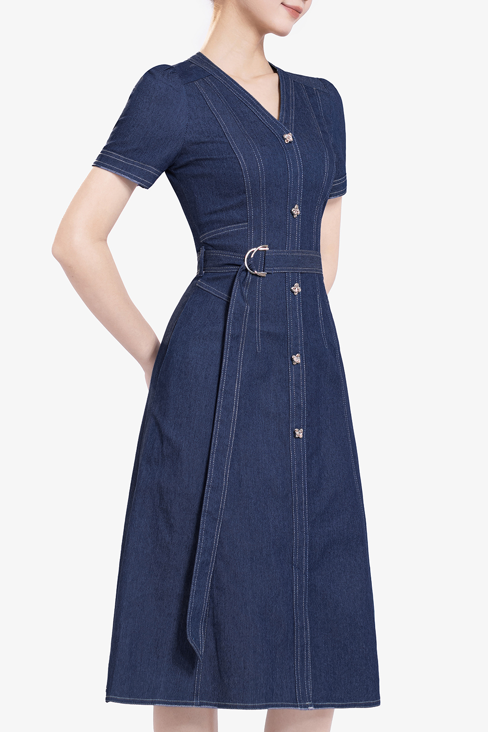 Đầm jean dáng xòe phối thắt lưng