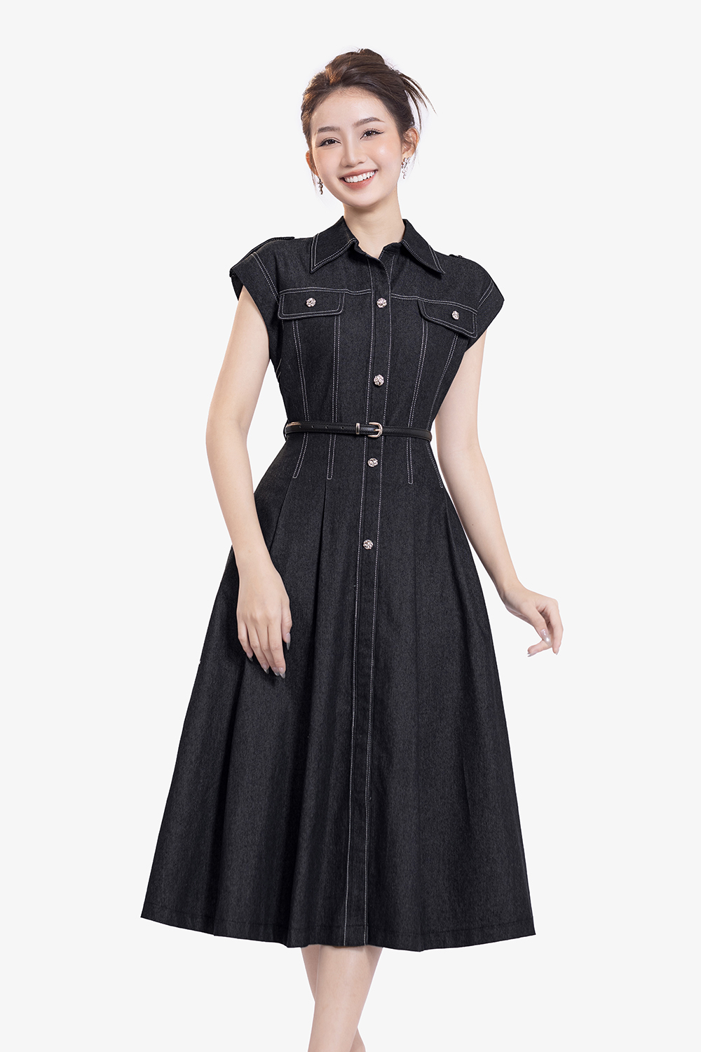 Đầm xòe denim cổ sơ mi phối viền chỉ