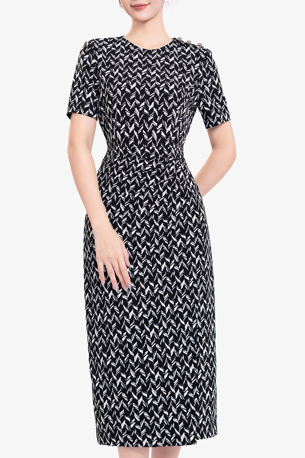 Đầm đen ôm body họa tiết dáng dài