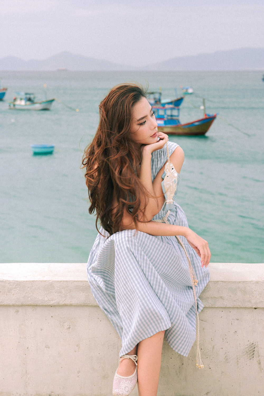 Đầm xòe dài caro xanh cổ tròn sát nách