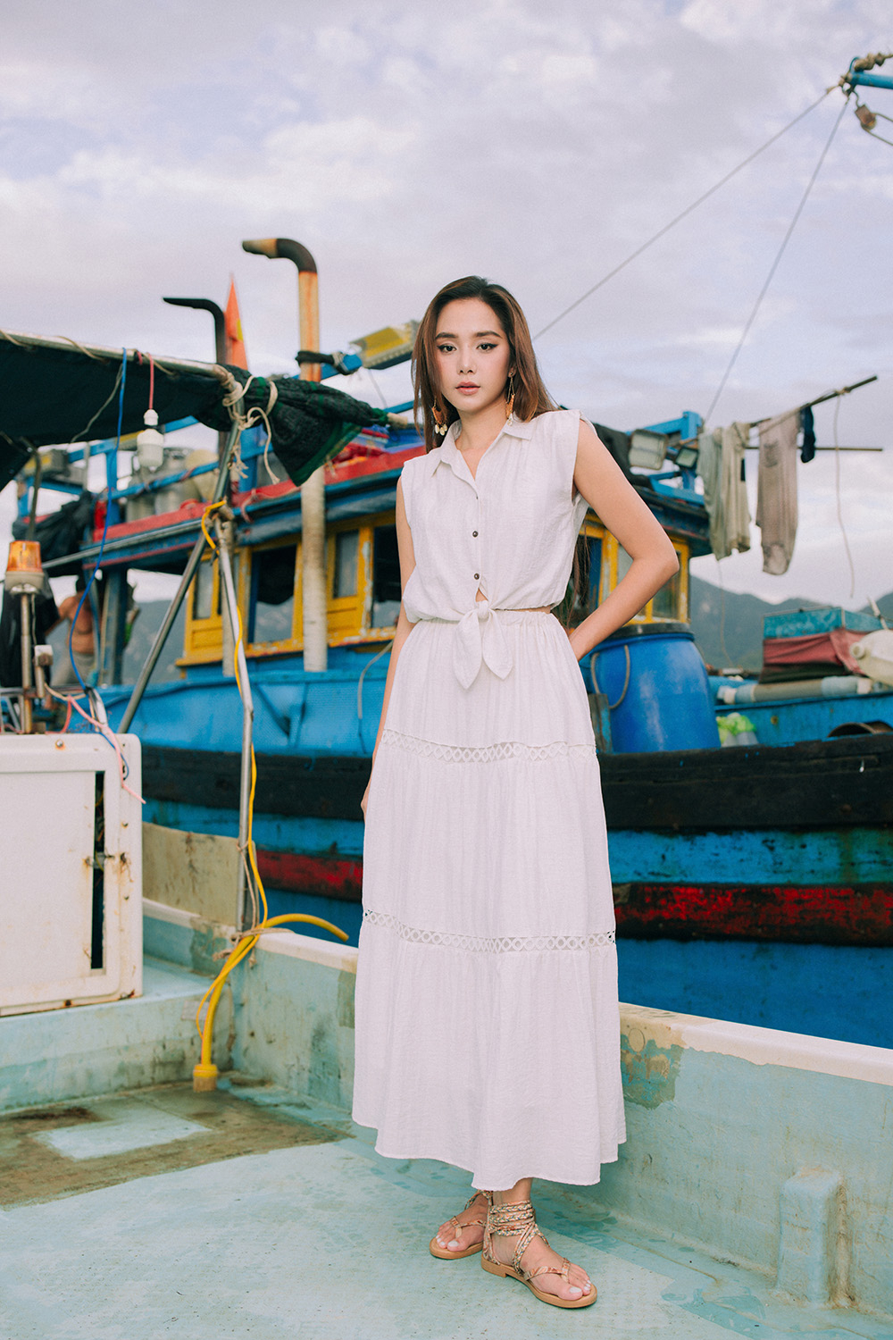 Áo kiểu sơ mi dáng croptop cột nơ ASM27-34