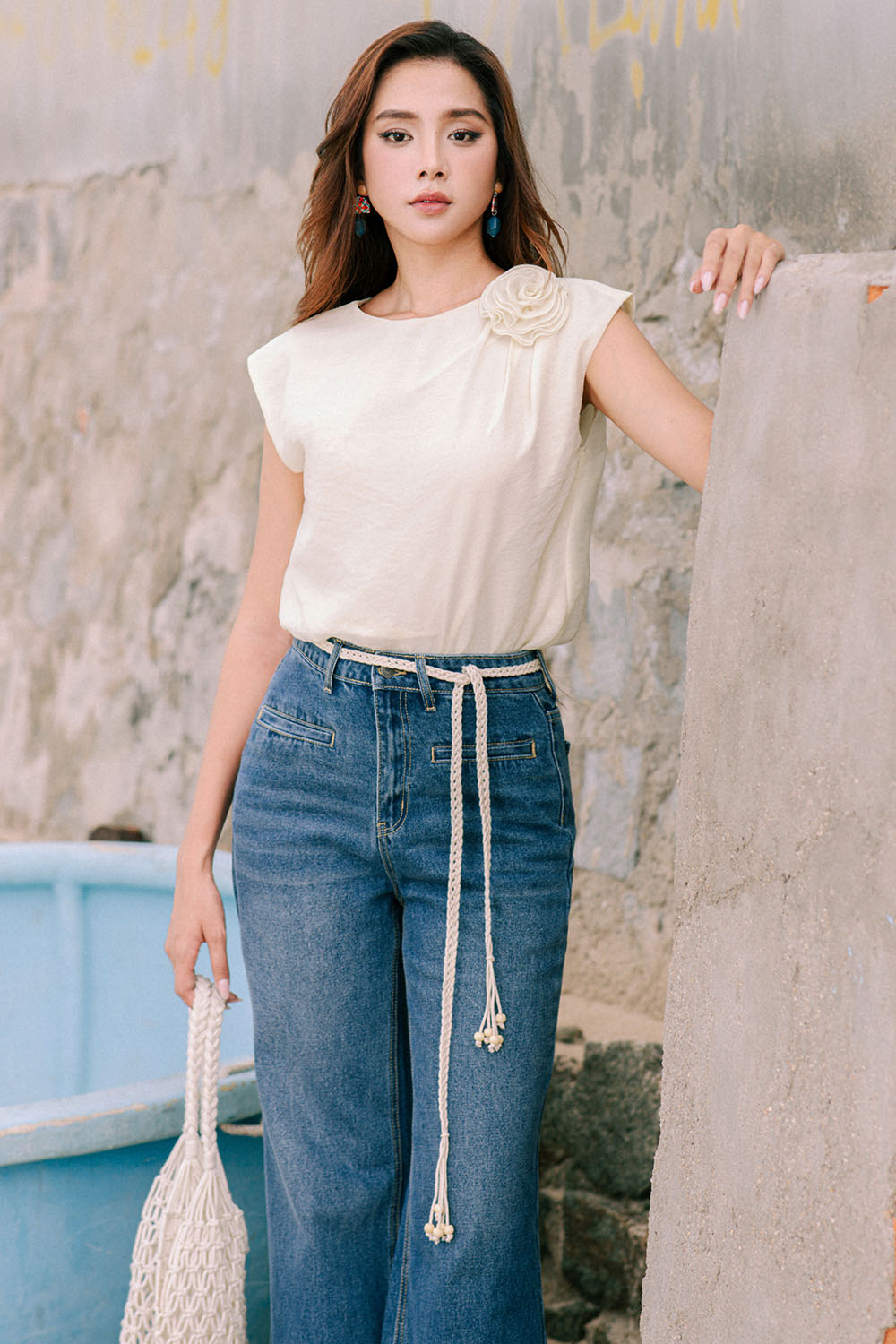 Áo kiểu nữ dáng suông vai đính hoa ASM25-34