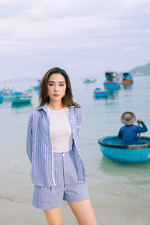 Áo sơ mi nữ kẻ sọc trắng xanh viền đăng ten