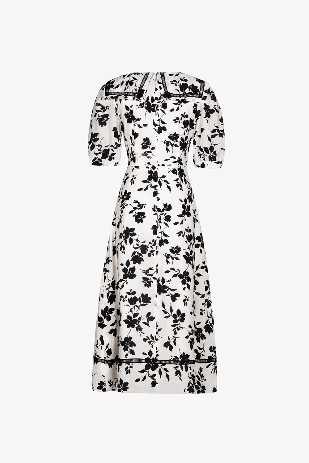 Đầm xòe họa tiết hoa trắng đen cổ thủy thủ