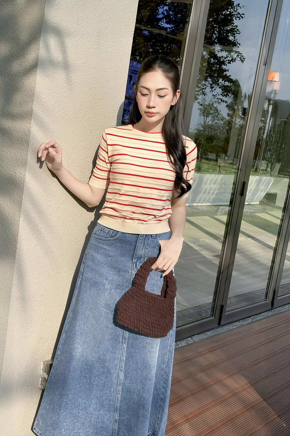 Áo len dệt kim cổ tròn sọc đỏ