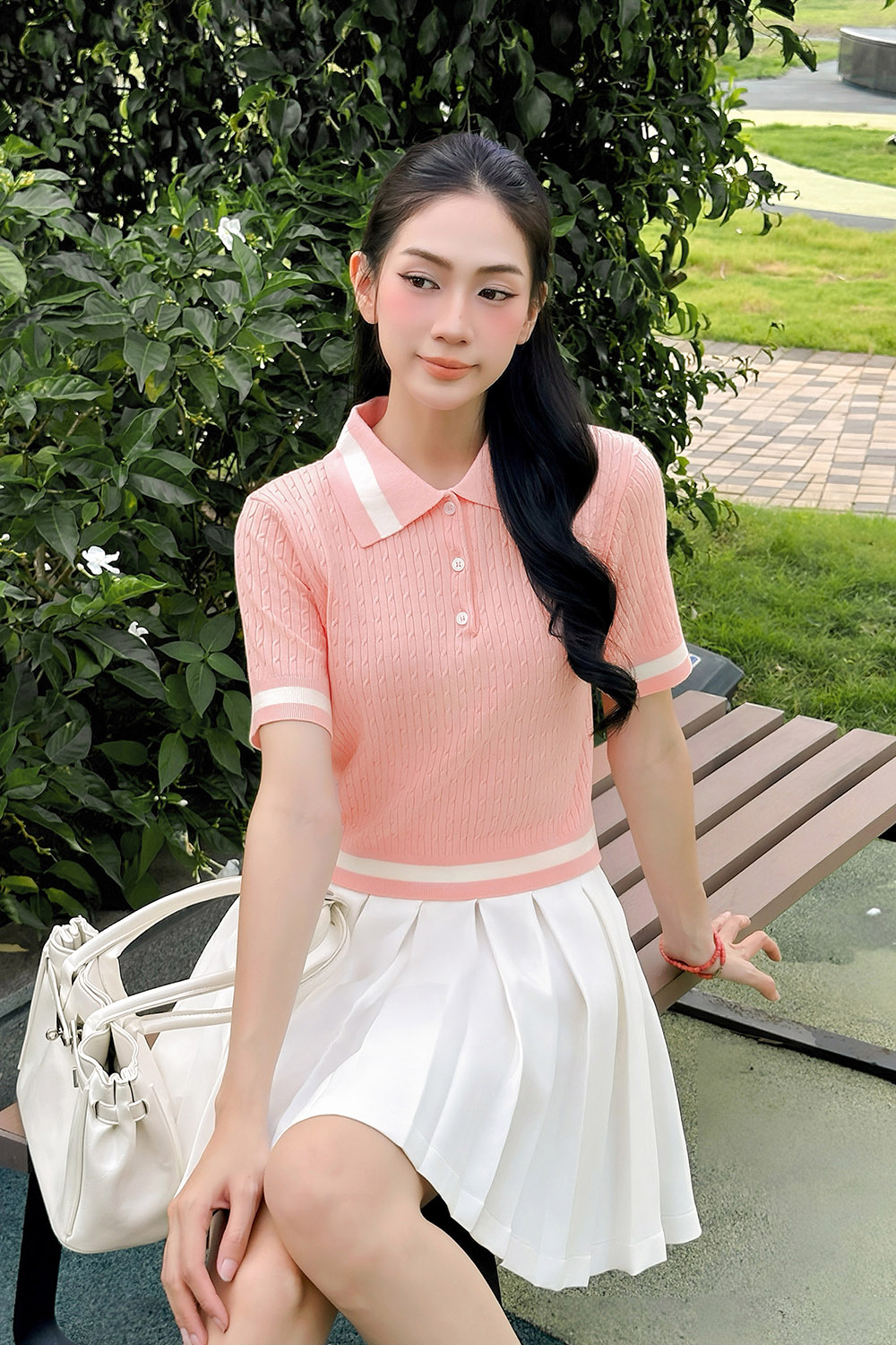 Áo polo len dệt kim hồng viền trắng