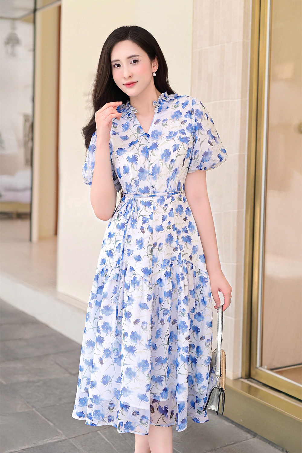 Đầm hoa dáng xòe dài tay chuông