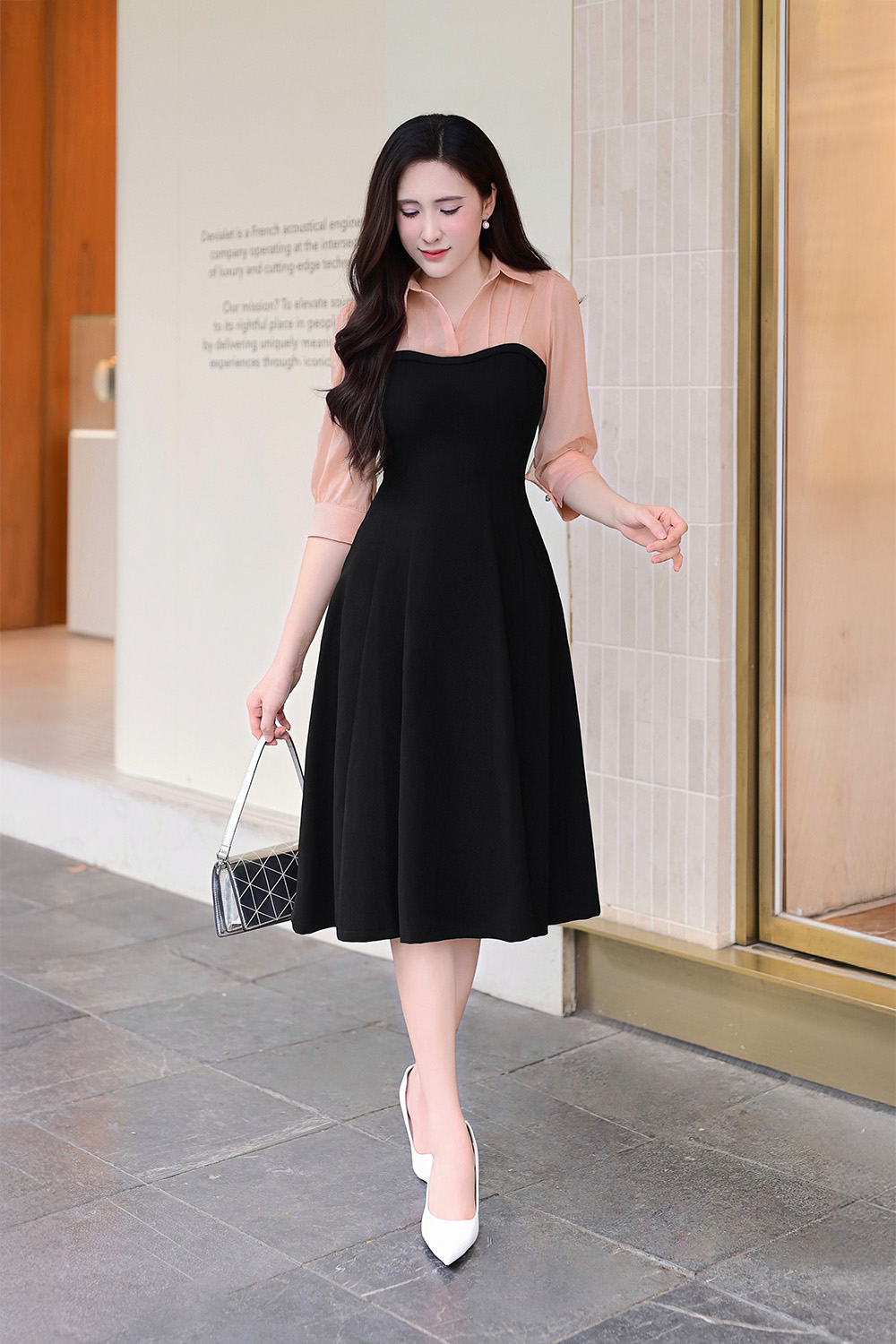 Đầm đen xòe công sở phối màu tay lỡ