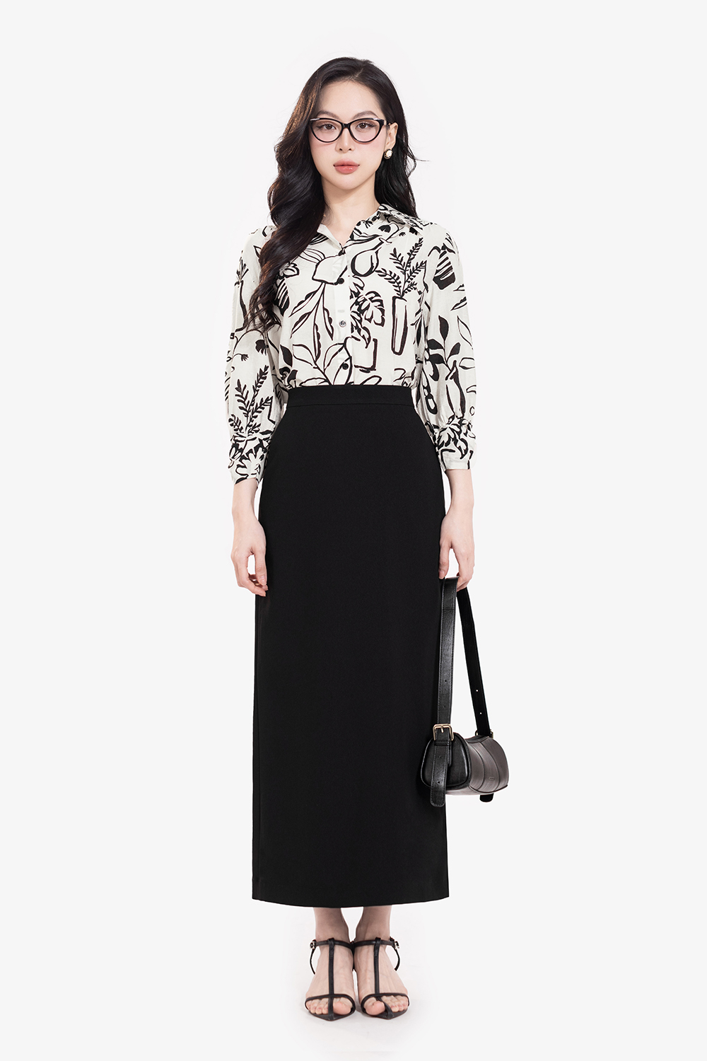 Áo sơ mi công sở trắng họa tiết đen