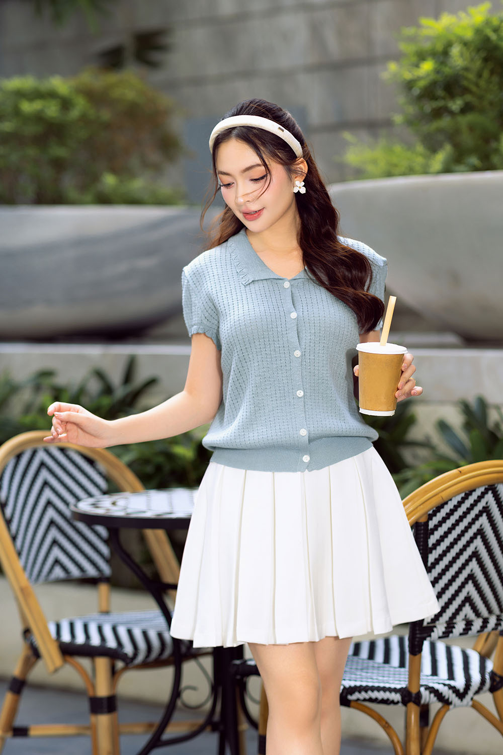 Áo len dệt kim màu xanh phối nút ASM28-11