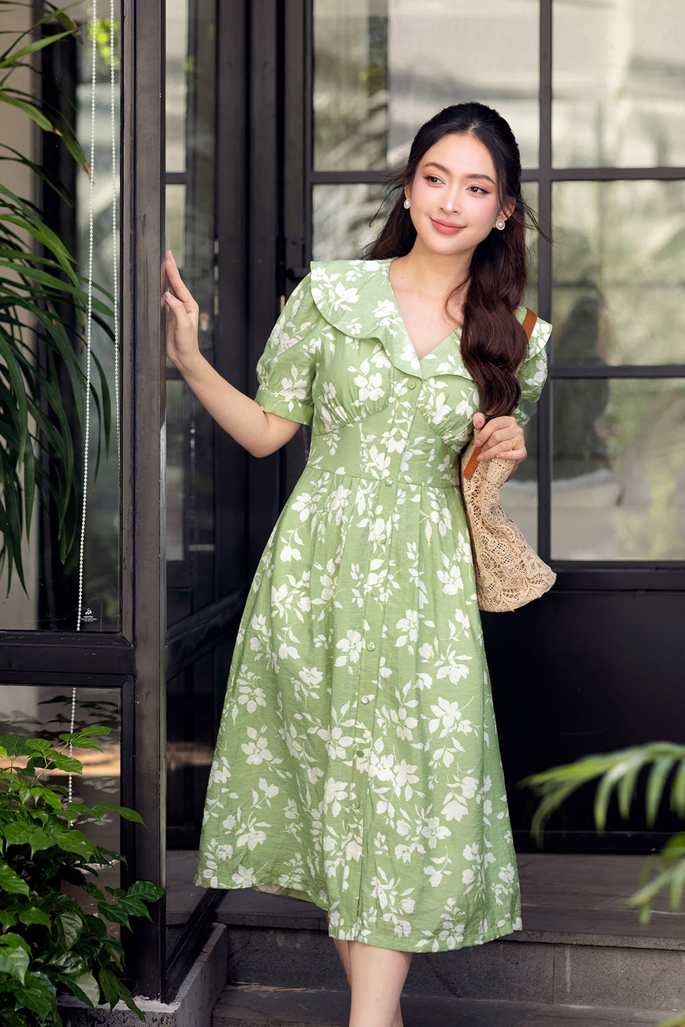 Đầm xòe xanh hoa trắng nhấn eo KK177-21