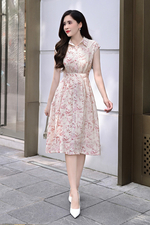 Đầm sơ mi trắng họa tiết hoa dáng xòe