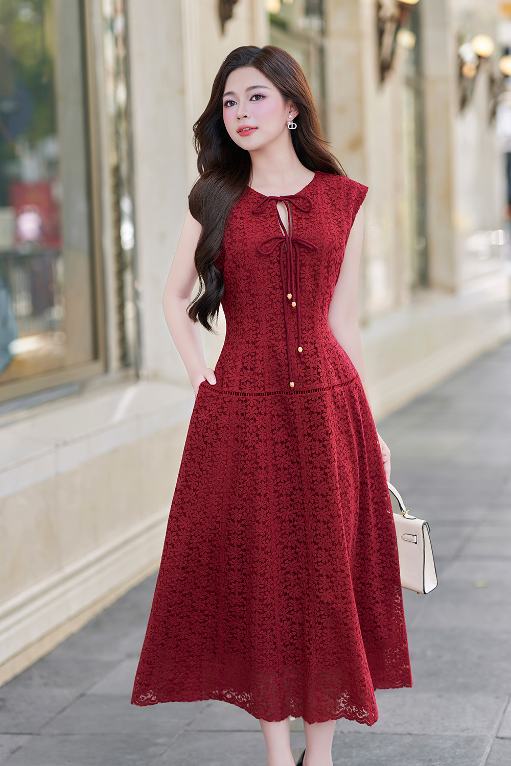 Đầm ren đỏ dáng xòe sát nách