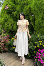 Áo peplum hoa cổ V tay phồng