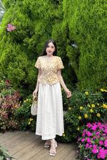 Chân váy dài dáng xòe màu trắng