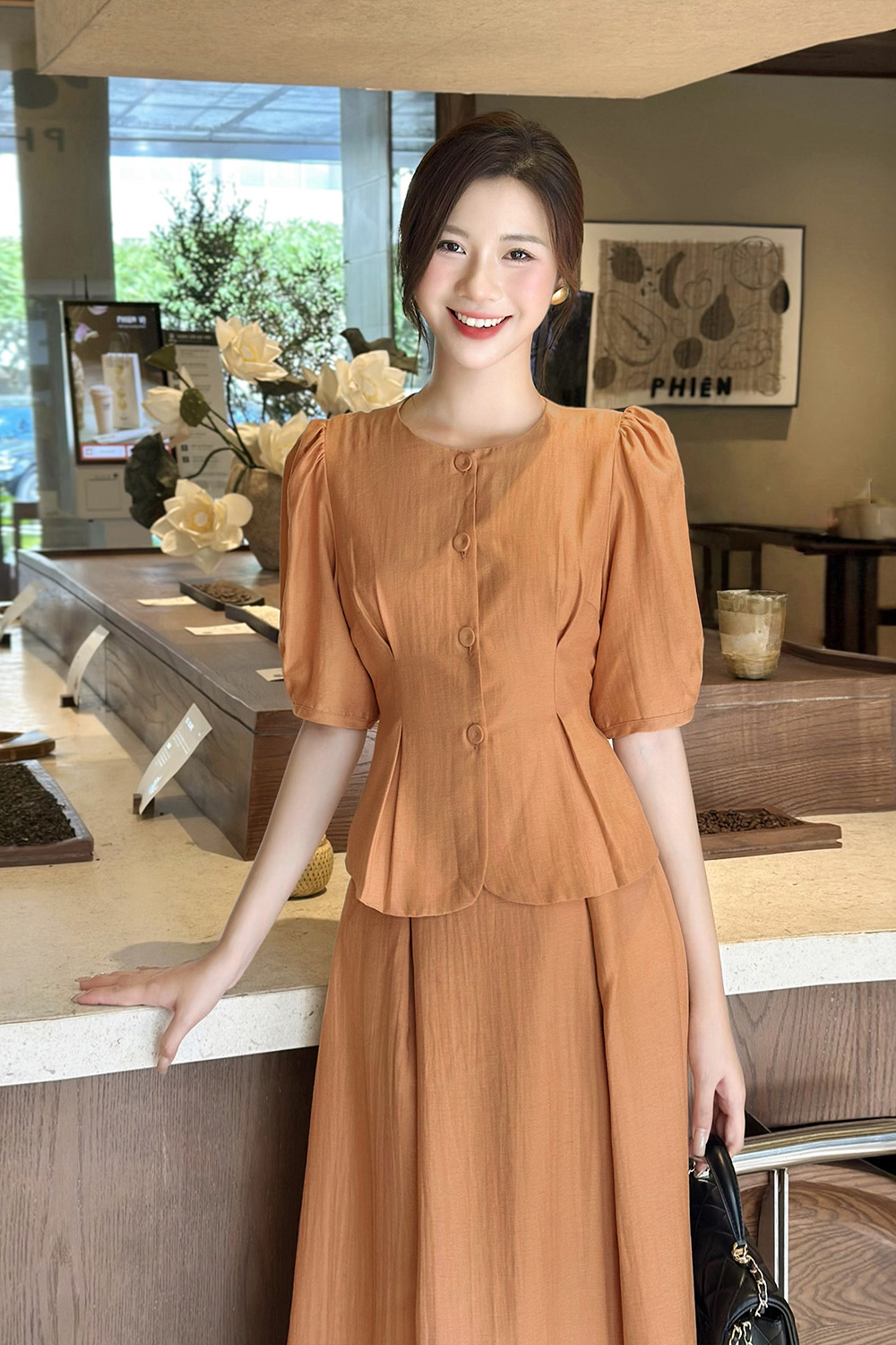 Áo kiểu tay bồng cổ tròn nhấn eo ASM26-35