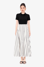 Áo thun gân cotton cổ sen màu đen